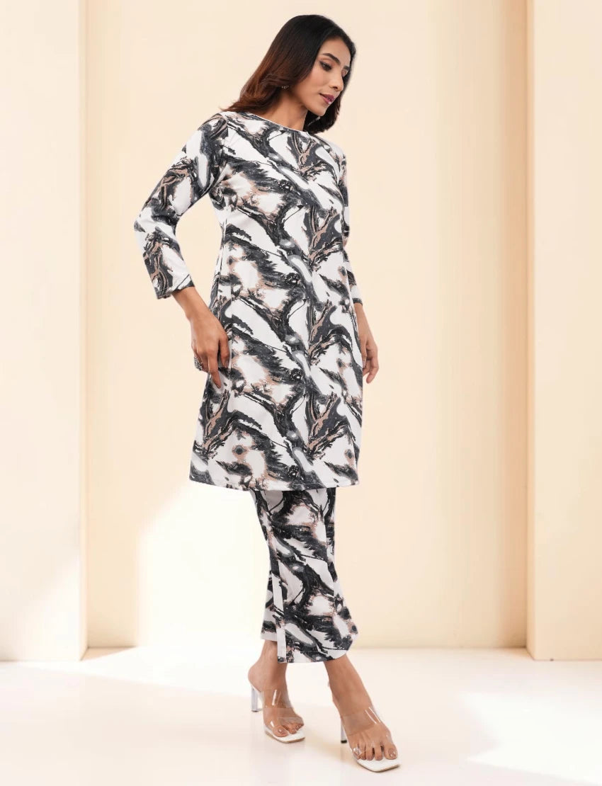 Women Traditional Ethnic Wear with Dupatta, Abstract Print Kurta and Palazzo
