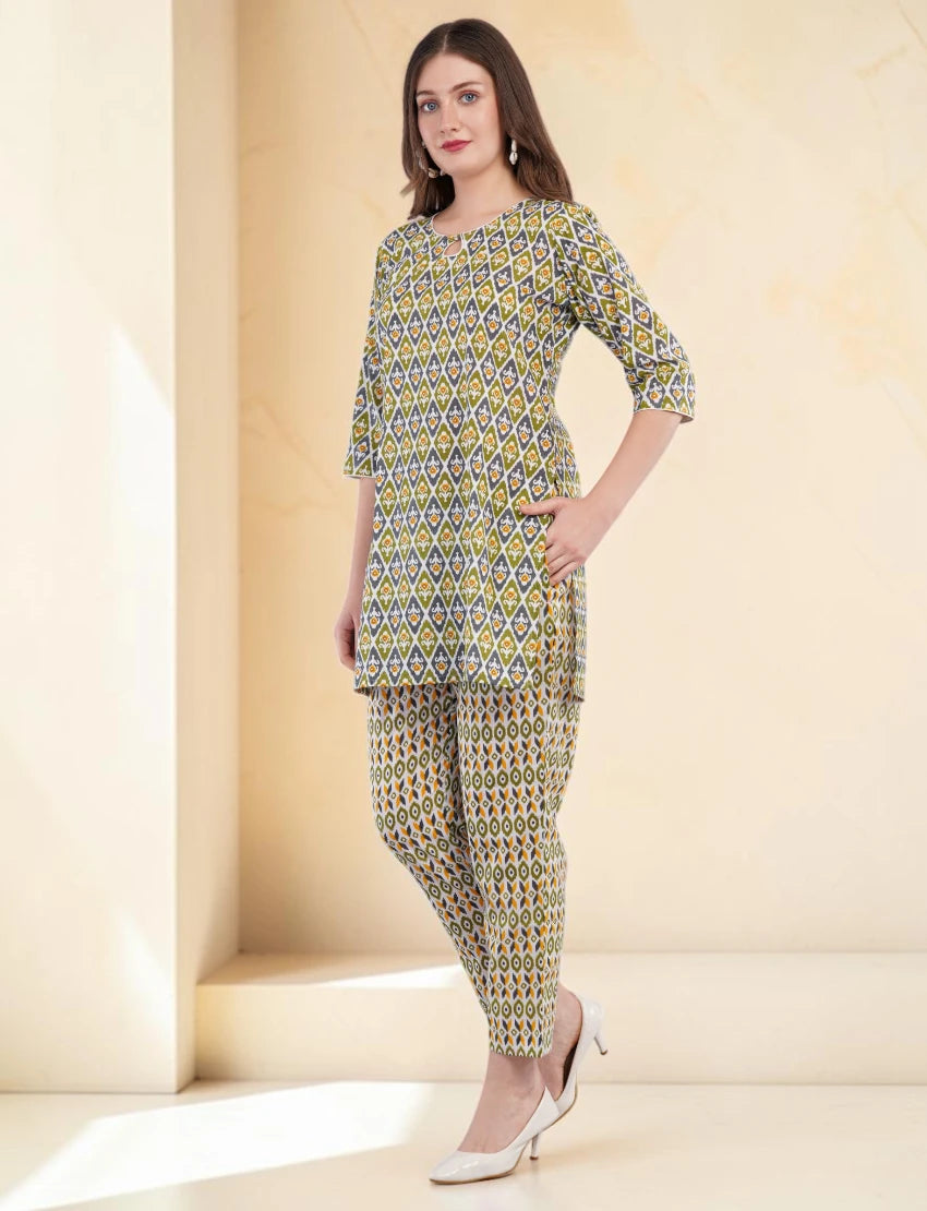 Women's Printed Co-ord Set with Tunic and Pants, Multicoloured