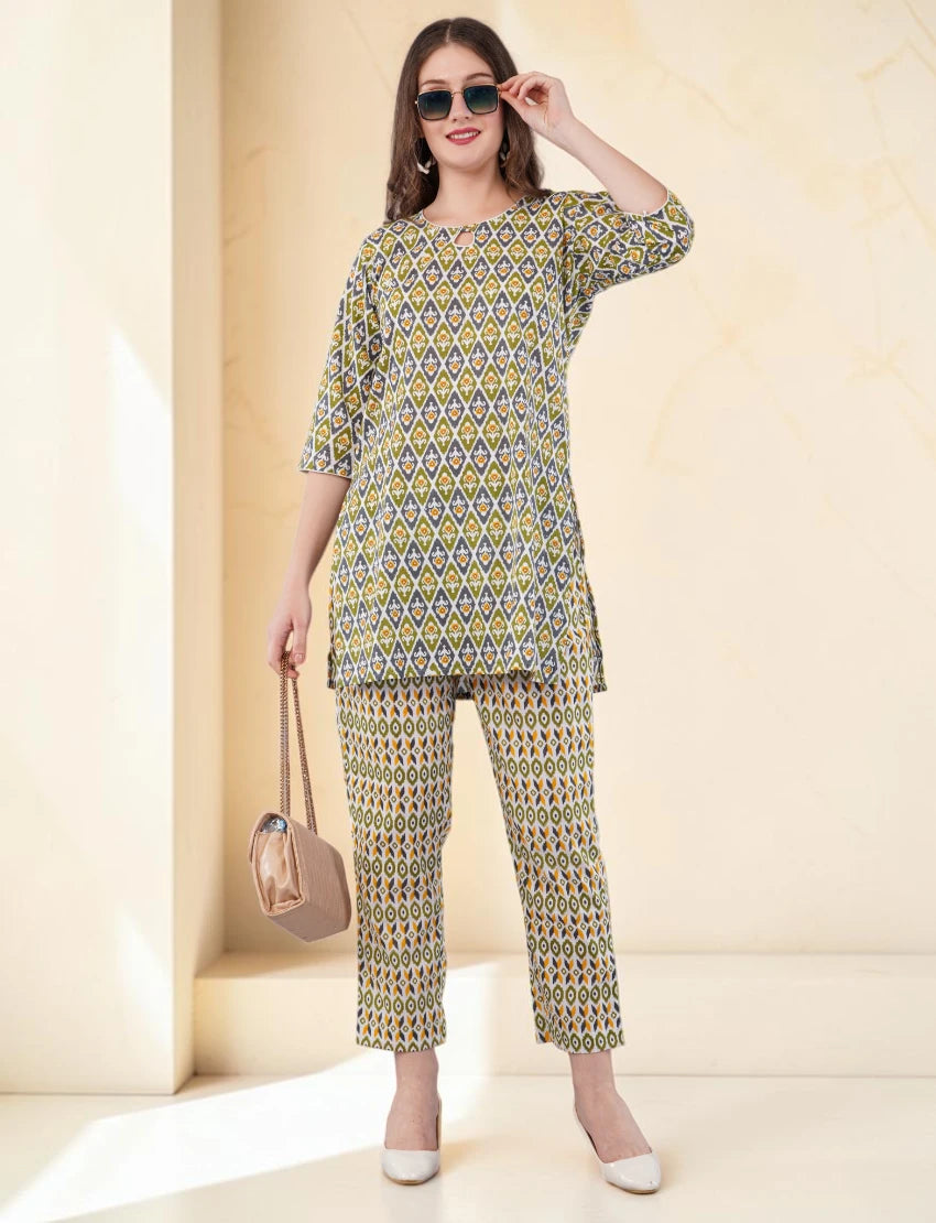 Women's Printed Co-ord Set with Tunic and Pants, Multicoloured