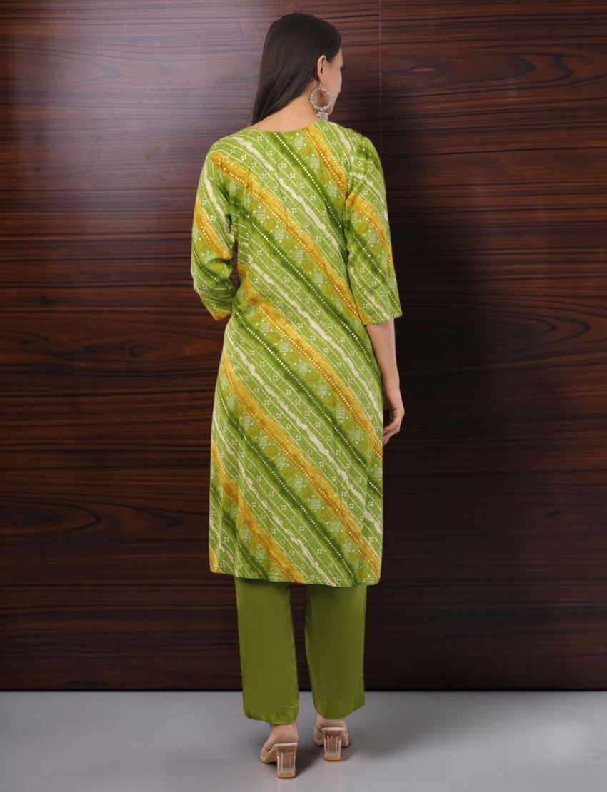 Back view of an Eelika green and yellow cotton Bandhani print kurta with matching trousers and 3/4th sleeves